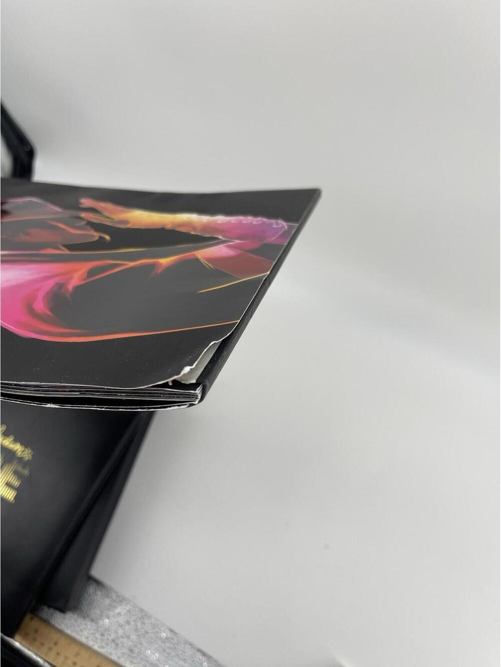 Michael Jackson ONE Cirque Du Soleil Memorabilia Lot Books & 4 Folders - Picture 7 of 12